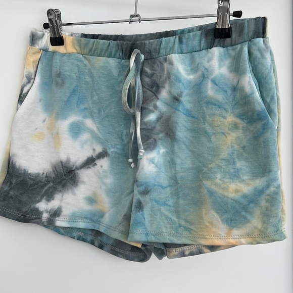 Le Lis Pants - LE LIS Tie Dye Shorts